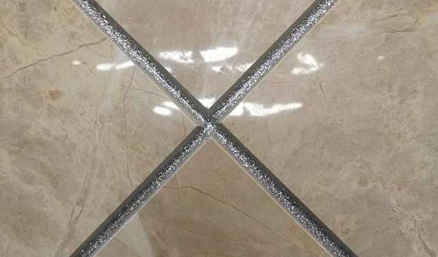 美缝施工是自己做?还是请美缝工人 美缝施工是自己做?还是请美缝工人