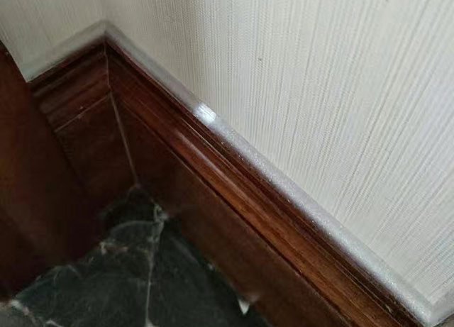 木踢脚线美缝 木踢脚线美缝