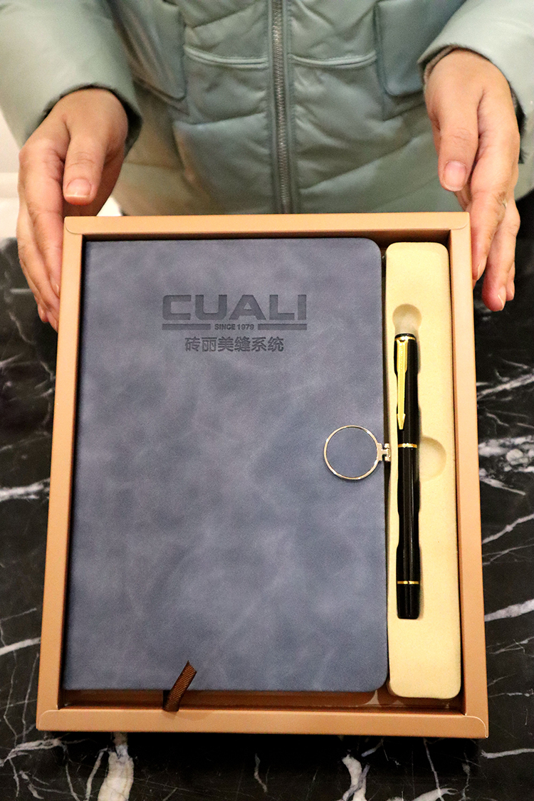 笔记本2-750.jpg 笔记本2-750.jpg