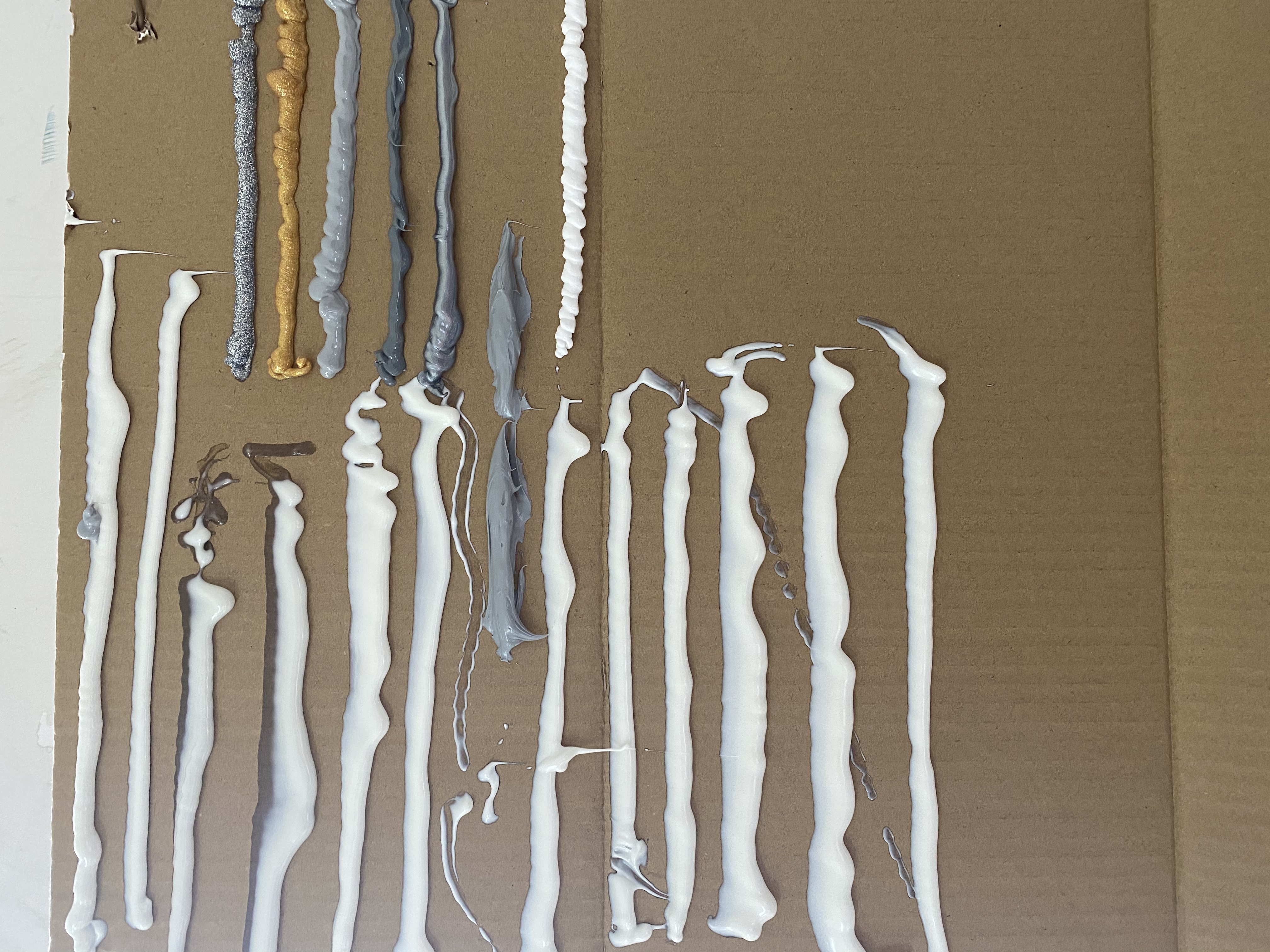 美缝剂易流挂,大多因为它